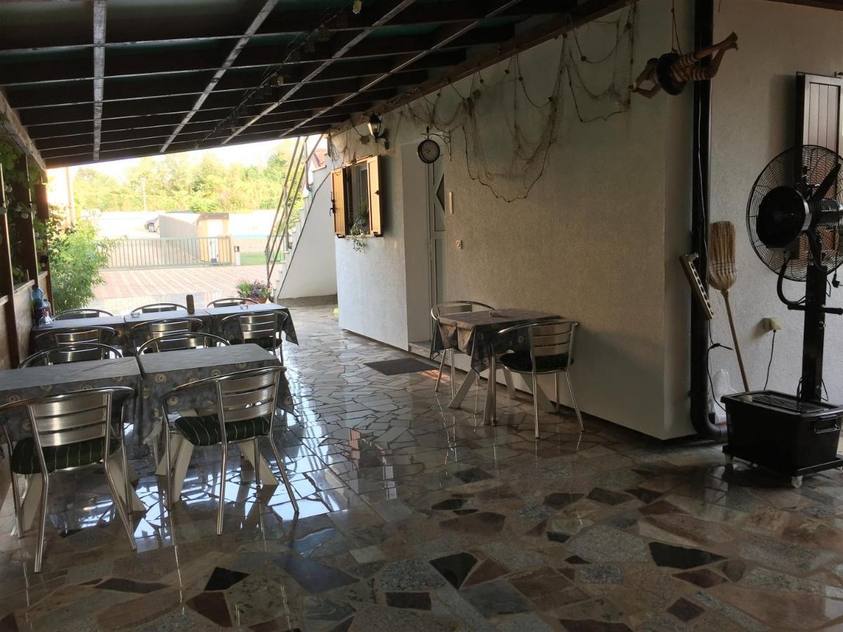 Pension Nina Ουμάγκ Εξωτερικό φωτογραφία